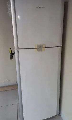 Geladeira duplex brastemp semi nova.