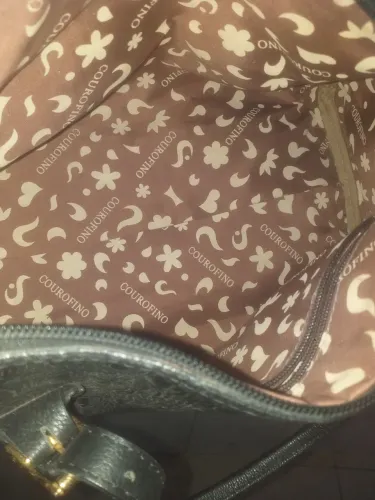 Bolsa feminina perfeita da Couro Fino preta..por apenas 50 REAIS  