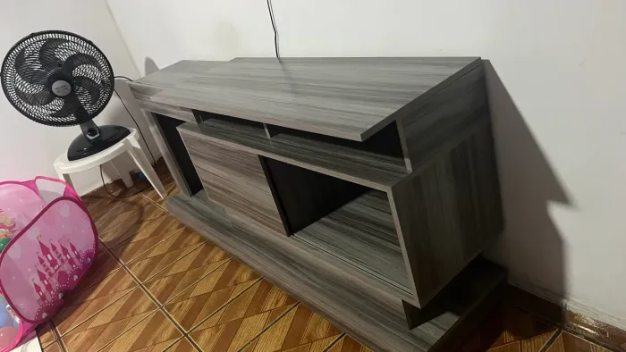 Rack bem conservado