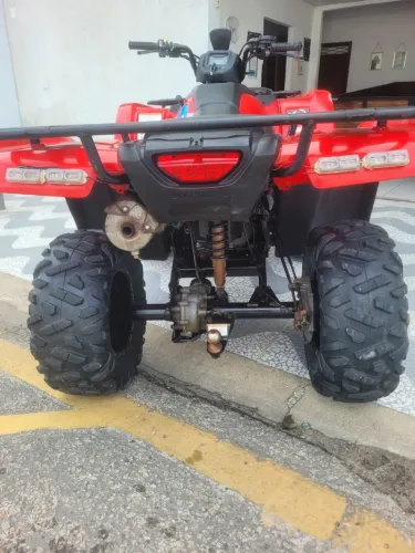 Vendo fourtrax em excelente estado