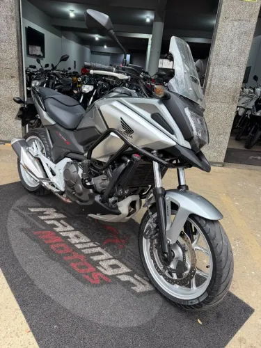 HONDA NC 750x IMPECAVEL. VALE A PENA CONFERIR.