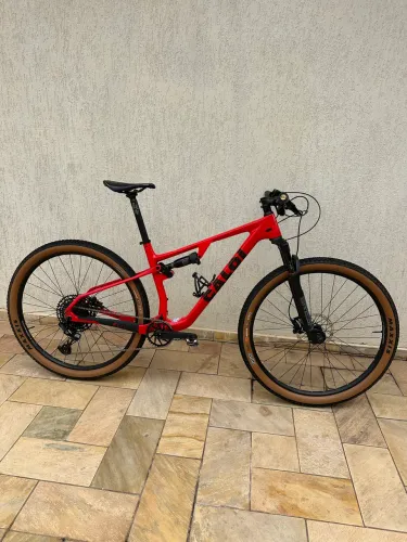 Caloi Elite Carbon FS 2025 - L / Sram NX 12v / Rockshox Reba