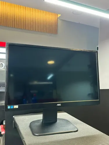 Monitor 24'' base giratoria acompanha NF parcelamos no cartão