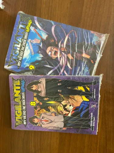 Vendo Mangás My Hero Academia: Vigilantes - Volumes 8 e 9
