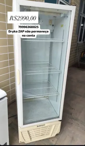 Expositor vertical auto serviço
