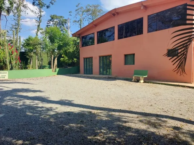Clínica Veterinária e Canil 2.124m² Pronto p/ Operar Granja Viana, Cotia/SP