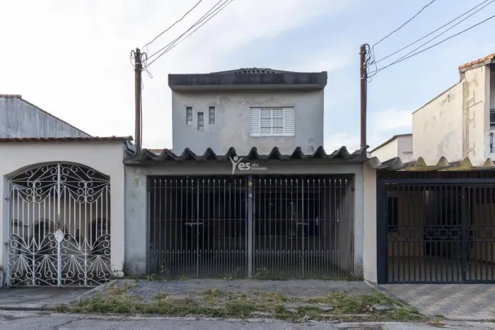Sobrado para Venda com 4 Dormitórios e duas vagas no Bairro Utinga  Santo André REF: 8499