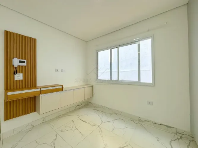 Casa térrea com 02 suítes à venda, 175m² na Vila Pires - Santo André/SP