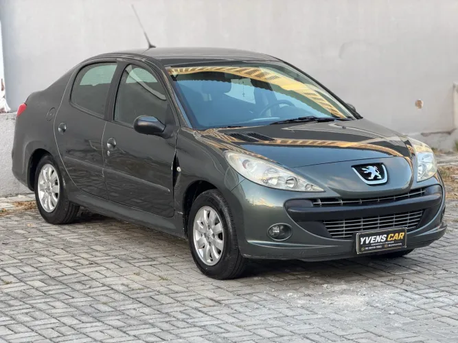 Peugeot 207 Sed. Passion XR Sport 1.4 Flex 8V 4P 2011