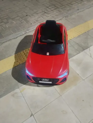 Carrinho elétrico Audi infantil 