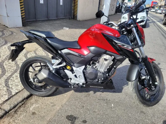 CB300F Twister 2025 - oportunidade única NOVISSIMO