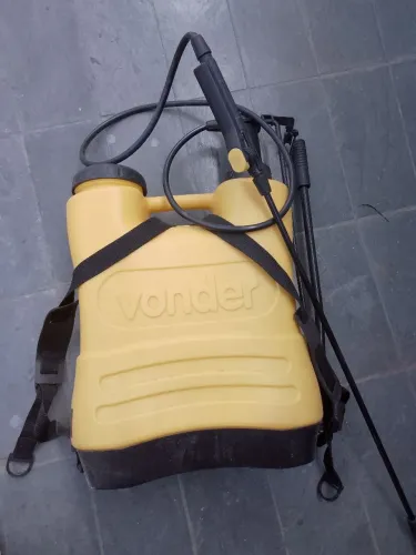 Bomba costal vonder