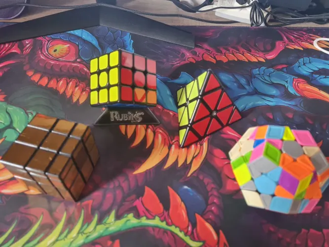 Cubo Magico 3x3x3, Piramix, Mirror e Megaminx
