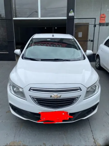 Chevrolet Onix Hatch LT 1.0 8V Flex Power Mec. 4P 2013