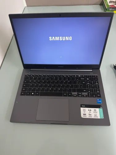 ? Notebook Samsung Book Intel Core i5 (11ª Ger.) | SSD 256GB | Impecável