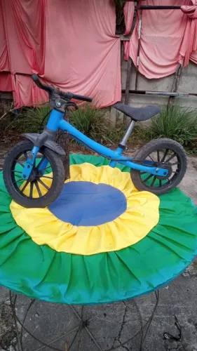 Bicicleta de criança/ Bicicleta infantil usada