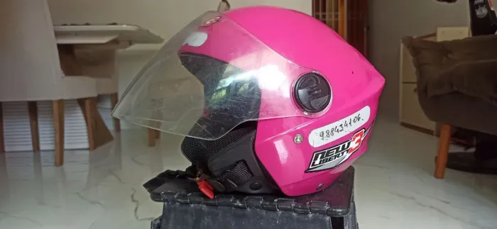 Capacete tamanho 56