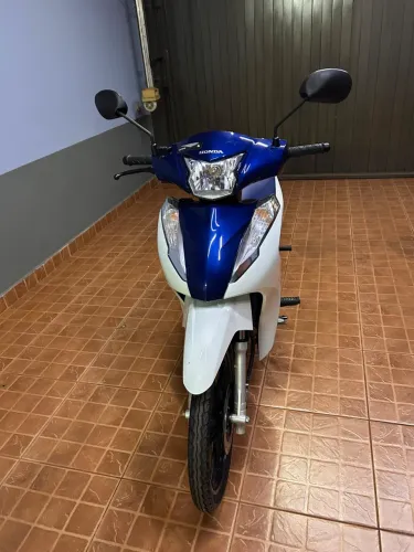 Biz única dona 4.900km