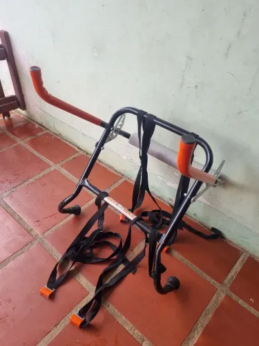 Suporte para carregar bicicleta