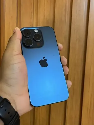 iPhone 15 pro 256gb