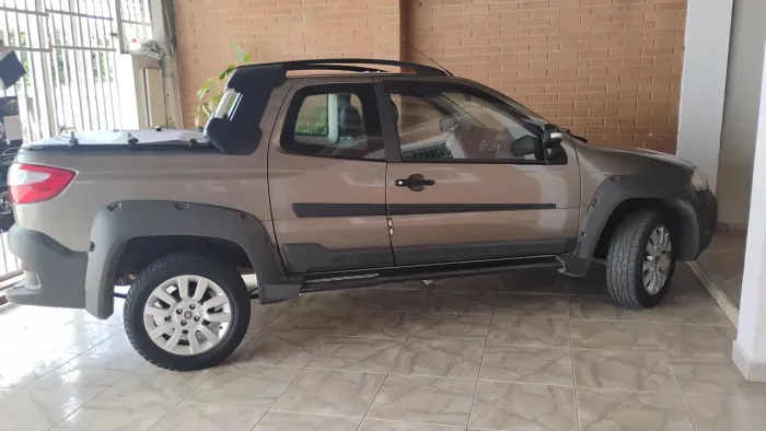 Fiat Strada Adventure1.8/ 1.8 Locker Flex CD 2014