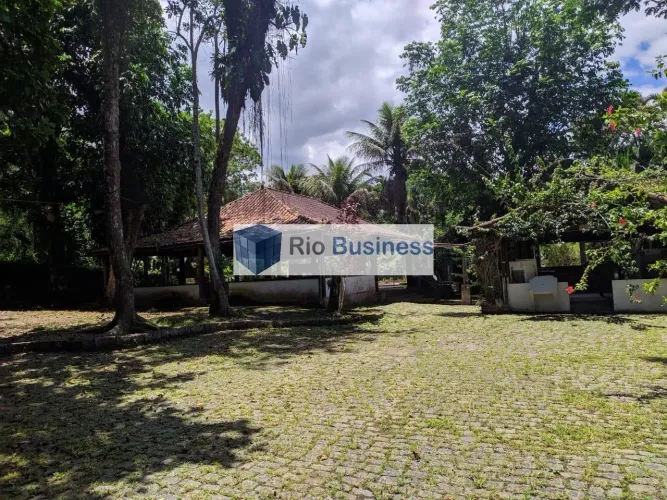 Sítio em Xerém 11000 m2, casa com 75 m2, com piscina