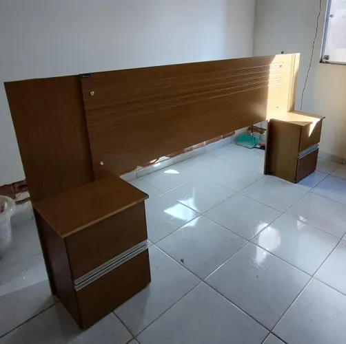 Cabiceira+ 2 mesas de cabiceira de MDF