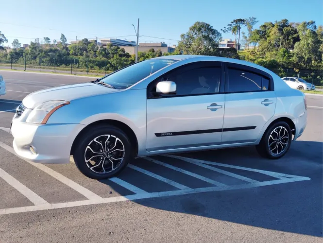 Nissan Sentra 2.0/ 2.0 Flex Fuel 16V Mec. 2009