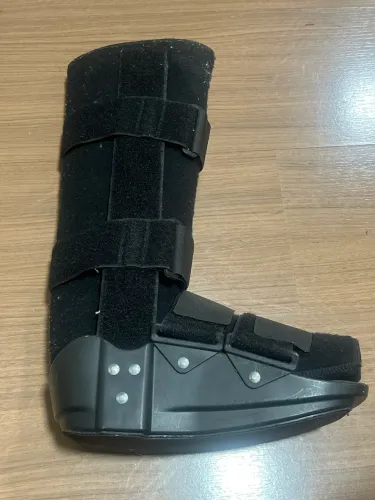 Bota Imobilizadora Ortopédica Longa - Tamanho [M/G ou 38-40]