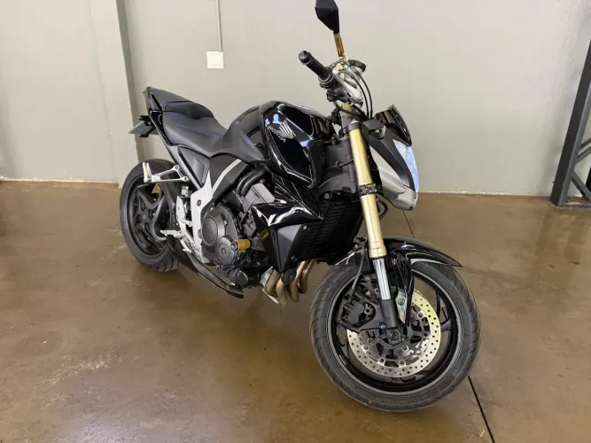 HONDA CB1000R 2014 OPORTUNIDADE 