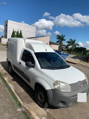 Fiat Fiorino Furgão Work. Hard 1.4 Flex 8V 2P 2017