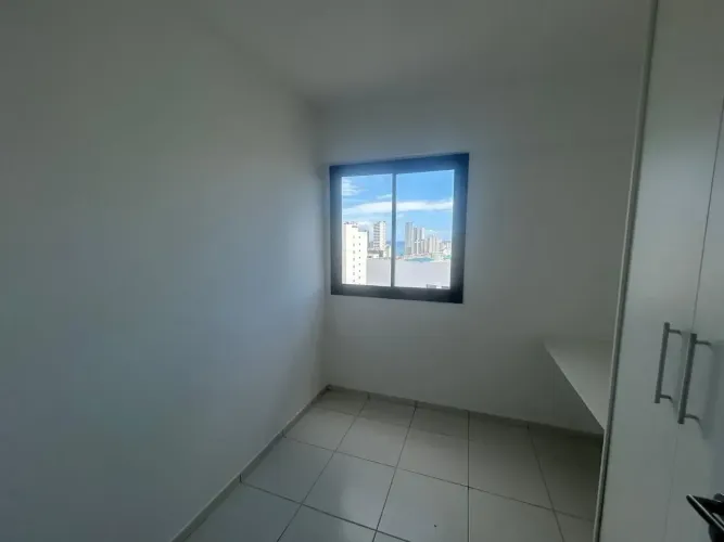 AUGO APARTAMENTO NOVO COM ARMARIOS E AR NOS QUARTOS NO FLOW