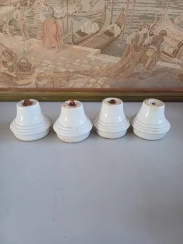 Conjunto porcelana pés geladeira antigos