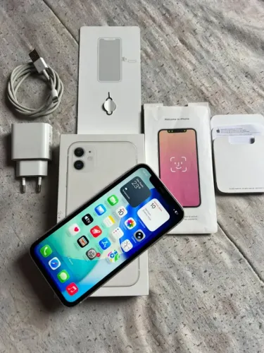 iPhone 11 branco. 128g. Face id OK. Na caixa