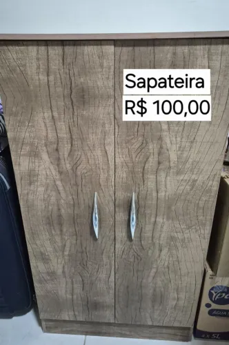 Vendo sapateira.
