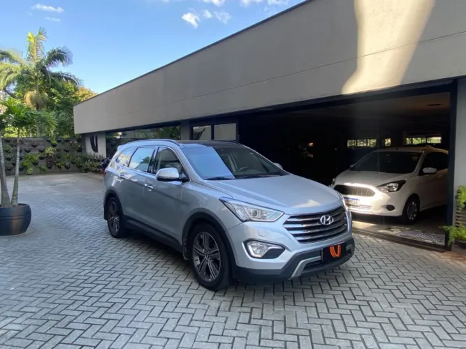 Hyundai Grand Santa Fe 3.3 V6 4X4 Tiptronic 2016
