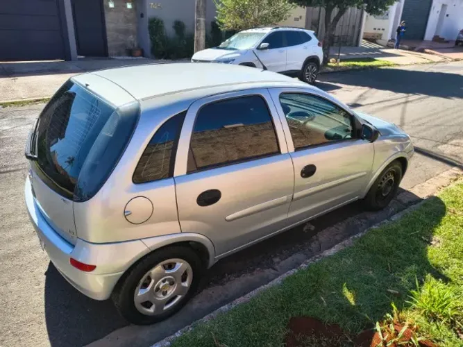 Chevrolet Corsa Hat. Maxx 1.4 8V Econoflex 5P 2011