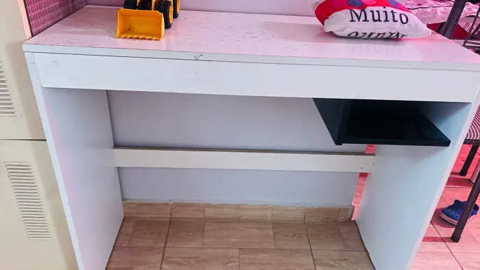 Escrivaninha Compacta Madesa Branca (Ideal para Quarto ou Home Office)