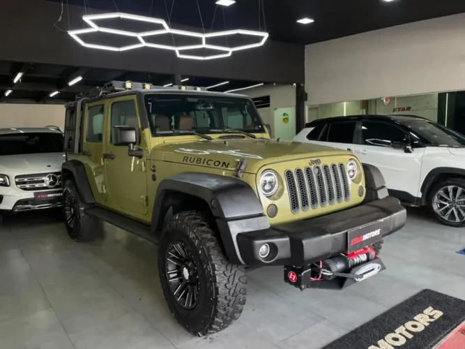 Jeep Wrangler Unlimited Sport 3.6 V6 284cv 4P 2013