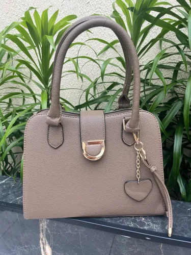 Bolsa com elegância