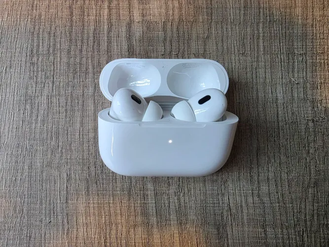 AirPods Pro 2 + Caixa/Acessórios + Carregador USB-C Original
