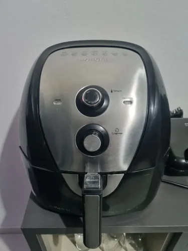 Air fryer Modial 8L $100