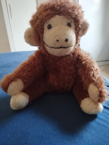 Macaco de pelúcia antigo anos 90