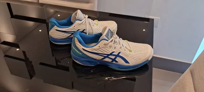 Tênis asics usado