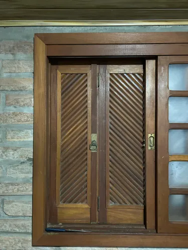 Janela 1,40 X 1,20 Angelim