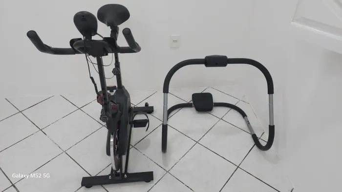 Vendo bicicleta ergometrica e aparelho de abdominal