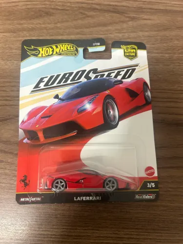 Hot Wheels Premium LA Ferrari Nova 