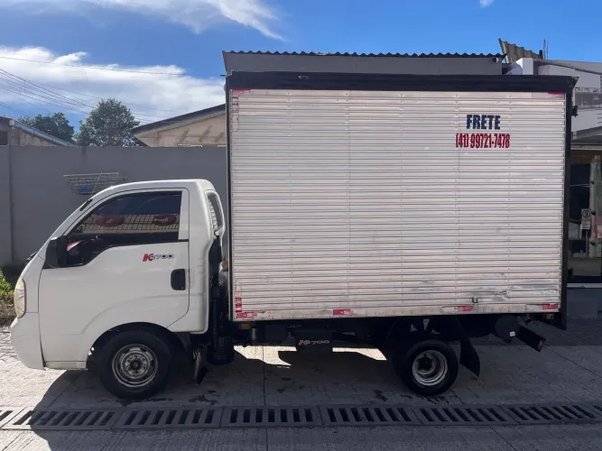 Fretes, Carreto, Mudanças e transportes em Colombo Curitiba e região caminhão baú fechado