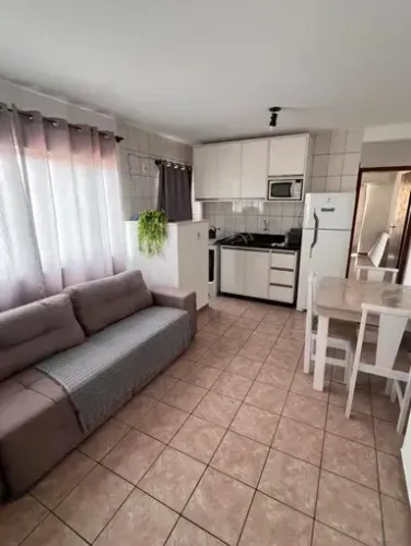 Apartamento em Canasvieiras, 1 Dormitório! A poucos metros da Praia!