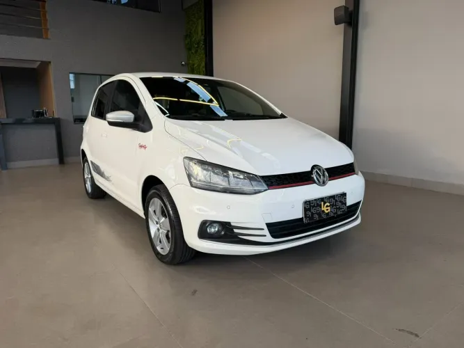 Volkswagen Fox Rock IN RIO 1.6 MI Total Flex 8V 5P 2016